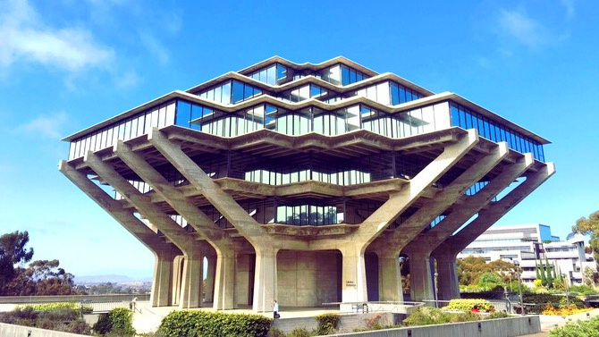 UCSD图书馆_副本.jpg